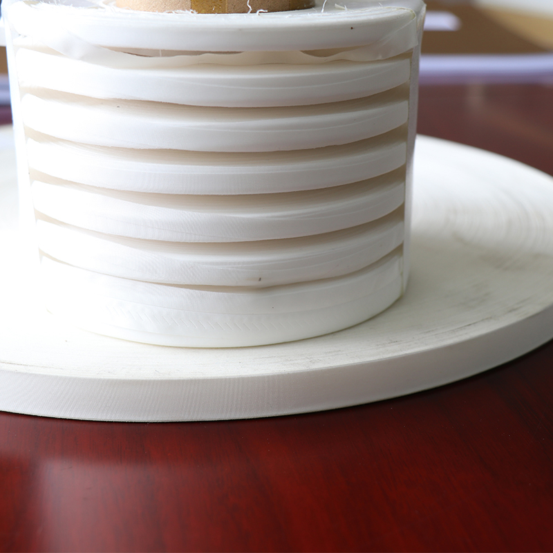 全自動(dòng)網(wǎng)紗布分條機(jī)HD-1124 全自動(dòng)網(wǎng)紗布分條機(jī)HD-1124