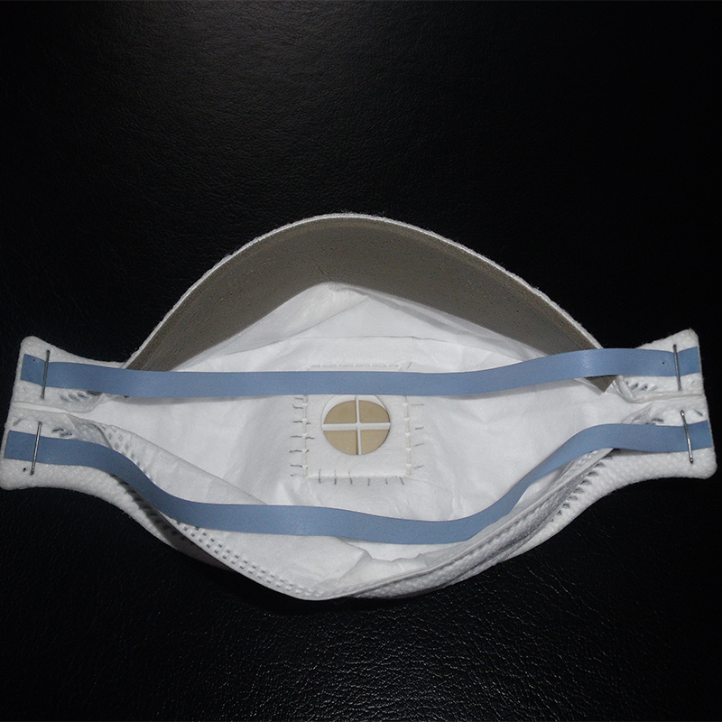 全自動魚形口罩打釘一體機(jī)HD-0655 全自動魚形口罩打釘一體機(jī)HD-0655