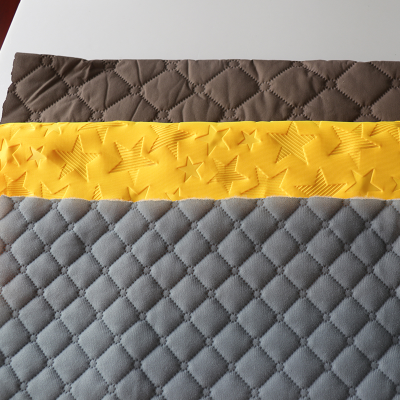 全自動(dòng)超聲波裥棉分條橫切一體機(jī) HD-1221 全自動(dòng)超聲波裥棉分條橫切一體機(jī) HD-1221