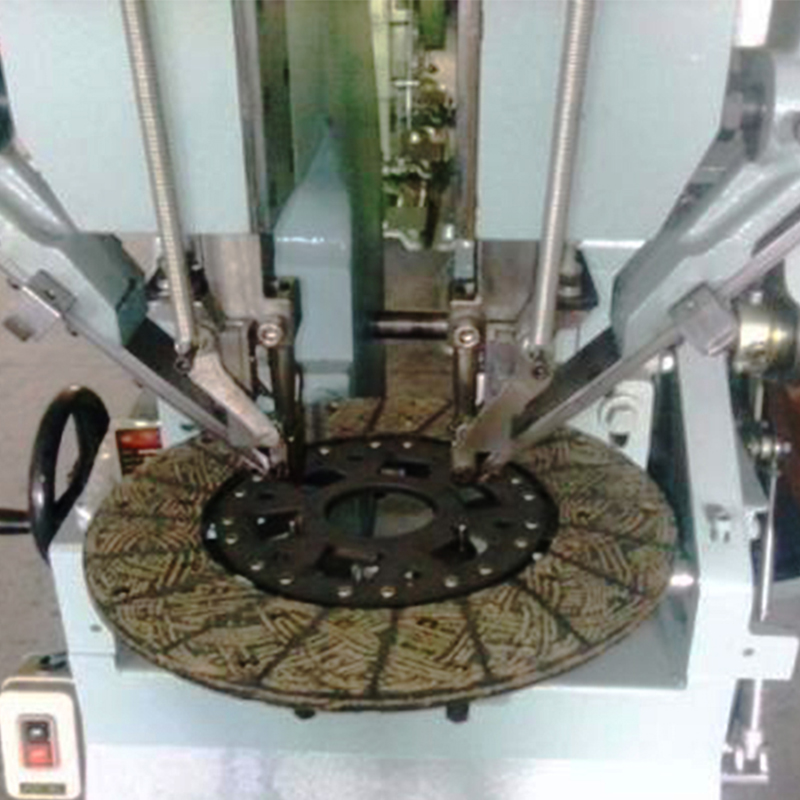 雙頭離合器片鉚釘機(jī)  HD-JT3-2