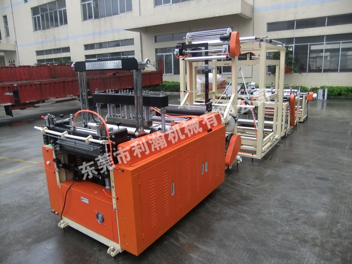 <a href='http://www.aolans.com/xingyezixun/11.html' target='1' style='font-size:14px; font-weight:bold; color:#ff0000;'>無(wú)紡布制袋機(jī)</a>